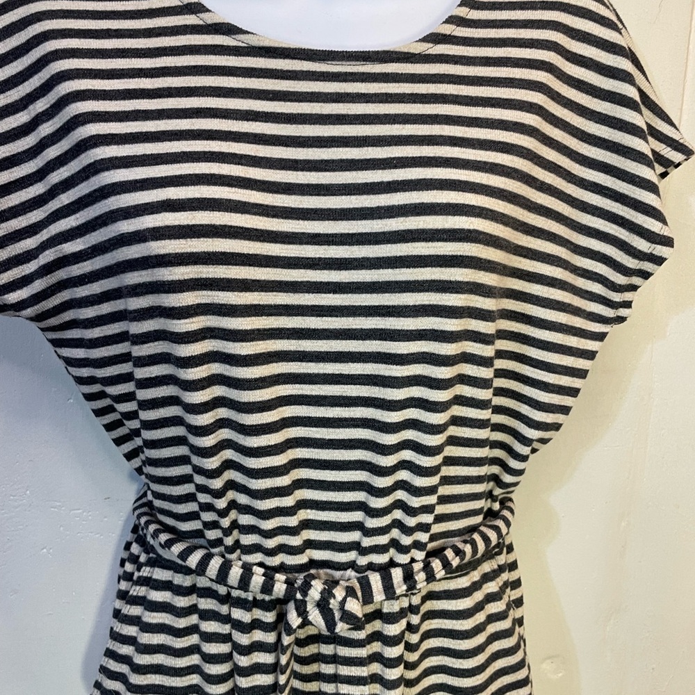 #0198-Old Navy Grey & Off White Striped Jumpsuit W/ Wide-Leg & V-back-S - Picture 4 of 8